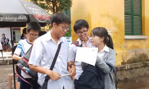 TP Hồ Chí Minh công bố chỉ tiêu tuyển sinh vào lớp 10 các trường THPT chuyên