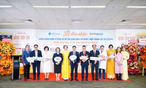 Bệnh viện Quốc tế City đạt chứng nhận quốc tế RTAC về IVF và ISO về xét nghiệm