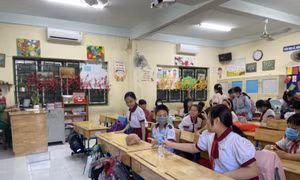 Vụ thu quỹ lớp ở Trường Tiểu học Hồng Hà: Phụ huynh sẽ được hoàn trả khoản tiền thu sai
