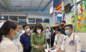 Hạn chế chuyển tuyến để tránh quá tải, giảm nguy cơ lây lan dịch sởi