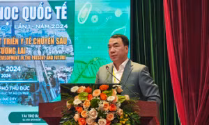 Ưu tiên phát triển khoa học công nghệ để nâng cao chất lượng khám chữa bệnh