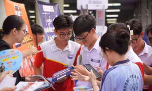 Không để sinh viên bỏ học vì khó khăn tài chính