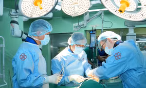 Việt Nam làm chủ kỹ thuật cấy máy phá rung tim dưới da thế hệ mới
