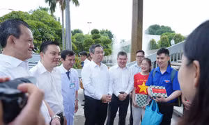 30 y bác sĩ TP Hồ Chí Minh tới đảo Trường Sa hỗ trợ y tế