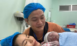 Phương pháp ‘da kề da’ giúp mẹ và bé khỏe mạnh ngay sau sinh