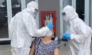 TP Hồ Chí Minh: 1 triệu mẫu test nhanh trong 3 ngày có 3,5% mẫu dương tính