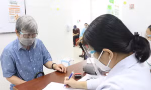 TP Hồ Chí Minh đưa vào hoạt động kênh tư vấn sức khỏe về COVID-19 qua đường dây nóng 1022