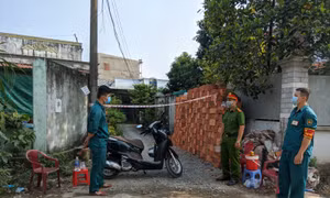 TP Hồ Chí Minh mở rộng xét nghiệm giám sát phòng trọ có người dân nhập cư