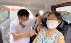 TP Hồ Chí Minh ‘đi từng ngõ, gõ từng nhà’ để phát hiện người nhóm nguy cơ cao