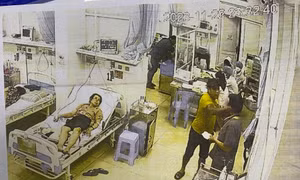 TP Hồ Chí Minh: Nhân viên y tế Quận 7 liên tục bị người nhà bệnh nhân hành hung