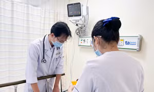 Vụ ngộ độc sau khi ăn bánh mì: Một trường hợp nặng, một thai phụ nguy cơ sinh non