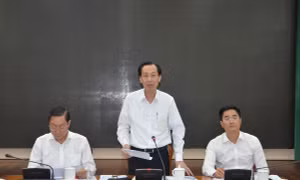 TP Hồ Chí Minh: Tất cả những cán bộ đi về từ vùng dịch không cần đến cơ quan làm việc