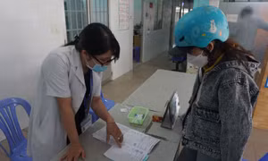TP Hồ Chí Minh: Nguy cơ thiếu nhiều loại vaccine trong Chương trình Tiêm chủng mở rộng