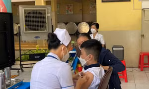 Sở Y tế TP Hồ Chí Minh thông tin về hạn dùng vaccine phòng COVID-19 tiêm cho trẻ