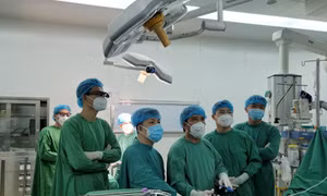 Vì sao bệnh nhân ghép thận tại Bệnh viện Chợ Rẫy phải chi số tiền lớn mua thuốc bên ngoài?