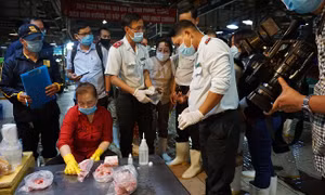 TP Hồ Chí Minh siết chặt quản lý an toàn thực phẩm Tết 