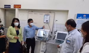 'Hậu COVID-19: Nhân viên nghỉ việc, máy móc hư hỏng"