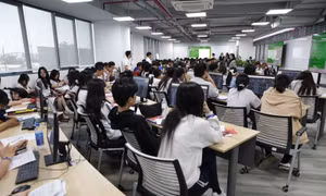 Đổi mới giáo dục đại học để thích ứng với xã hội biến động