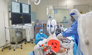 Lần đầu tiên can thiệp nút mạch thành công điều trị ho ra máu ở bệnh nhân COVID-19 hiếm gặp 