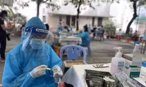 Vì sao 36 phường, xã tại TP Hồ Chí Minh nâng cấp độ dịch?