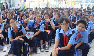 Tăng sĩ số, giảm lớp bán trú vì... 'Rồng vàng' tăng đột biến