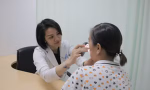  ‘Rước họa’ vì sử dụng mỹ phẩm quảng cáo trên mạng