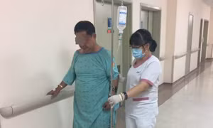 Cứu sống du khách Malaysia bị nhồi máu não cấp