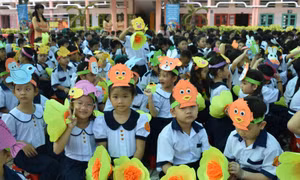 Hoa mắt trước các khoản tiền đầu năm học