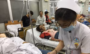 5 nạn nhân trong vụ tai nạn thảm khốc tại Bến Lức được chuyển lên Bệnh viện Chợ Rẫy