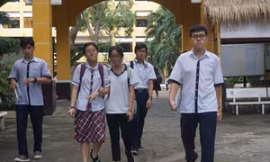 Nhiều thí sinh 'than' đề thi tổ hợp Khoa học tự nhiên dài và khó 