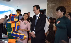 Xây dựng thành phố thông minh phải lấy giáo dục làm trọng tâm 