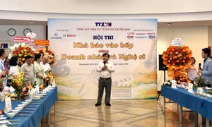 Nhà báo, doanh nhân và nghệ sĩ cùng vào bếp kết nối yêu thương
