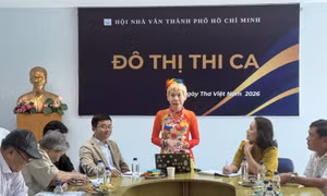 Ngày thơ Việt Nam: Thơ ca đi từ bản sắc đô thị đến những chuyển động thẩm mỹ mới