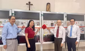 Bộ sưu tập tem kể lại câu chuyện Giáng sinh qua lăng kính lịch sử và văn hóa