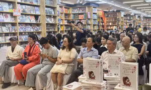 Từ hành trình du học đến trang viết đồng cảm với người trẻ xa xứ