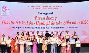 Gia đình hạnh phúc - nền tảng xây dựng TP Hồ Chí Minh phát triển bền vững