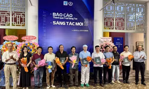 Sơn mài gây ấn tượng tại triển lãm 'Báo cáo thành quả trại sáng tác' và 'Sáng tác mới' năm 2025