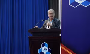 Giáo sư đoạt Nobel Vật lý Serge Haroche chia sẻ về sức mạnh của khoa học cơ bản 