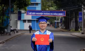 Từ giảng đường 'cất cánh', những sinh viên xuất sắc vững bước vào tương lai