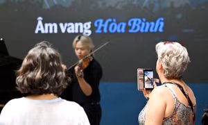 'Bản hòa ca nghệ thuật' lan tỏa không khí 30/4 - 1/5 tại TP Hồ Chí Minh
