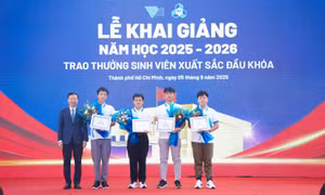 Trường Đại học Bách khoa khai giảng năm học mới, chào đón gần 6.000 tân sinh viên
