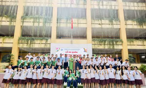 Gần 10.000 học sinh lớp 12 dự thi học sinh giỏi cấp thành phố tại TP Hồ Chí Minh