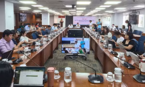 Công an TP Hồ Chí Minh làm việc với nhóm nhạc Ngũ Hổ Tướng trước nghi vấn quảng cáo cờ bạc trá hình
