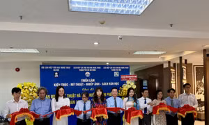 TP Hồ Chí Minh: Khai mạc triển lãm 50 năm tự hào bản anh hùng ca