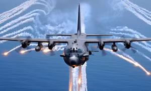 Video cường kích AC-130 Mỹ bắn đạn thật ngoài khơi Iran