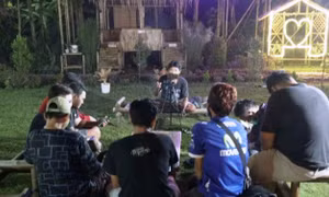Ngôi làng nghèo nhất Indonesia đổi đời nhờ YouTube