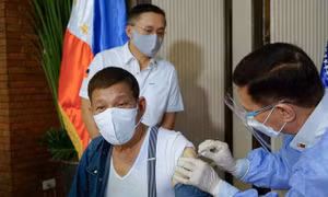 Philippines kêu gọi người dân không kén chọn vaccine COVID-19&nbsp;