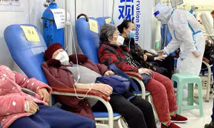 Thận trọng với dịch COVID-19 trong năm 2023