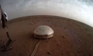 Tàu NASA phát hiện trận động đất mạnh chưa từng thấy trên Sao Hỏa