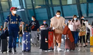 Người giàu tháo chạy khỏi Ấn Độ, giá vé máy bay và nhu cầu thuê phi cơ tư nhân tăng vọt